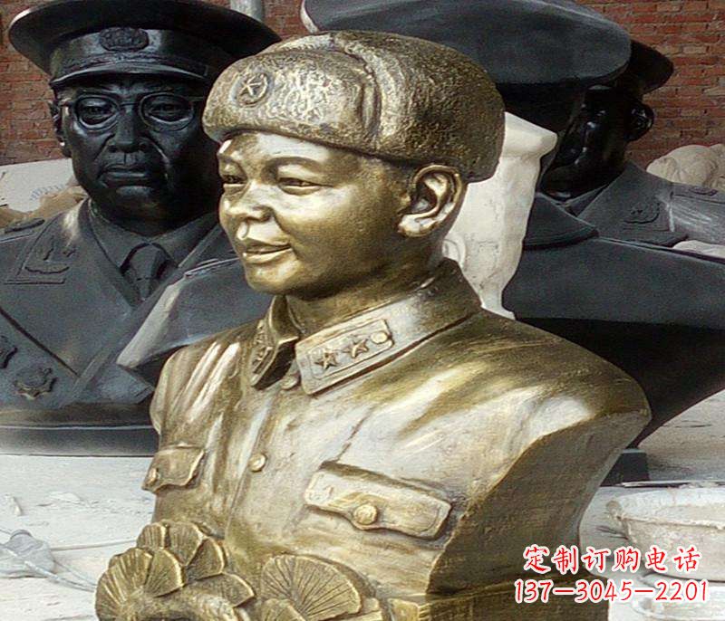 淄博半身雷锋铜像