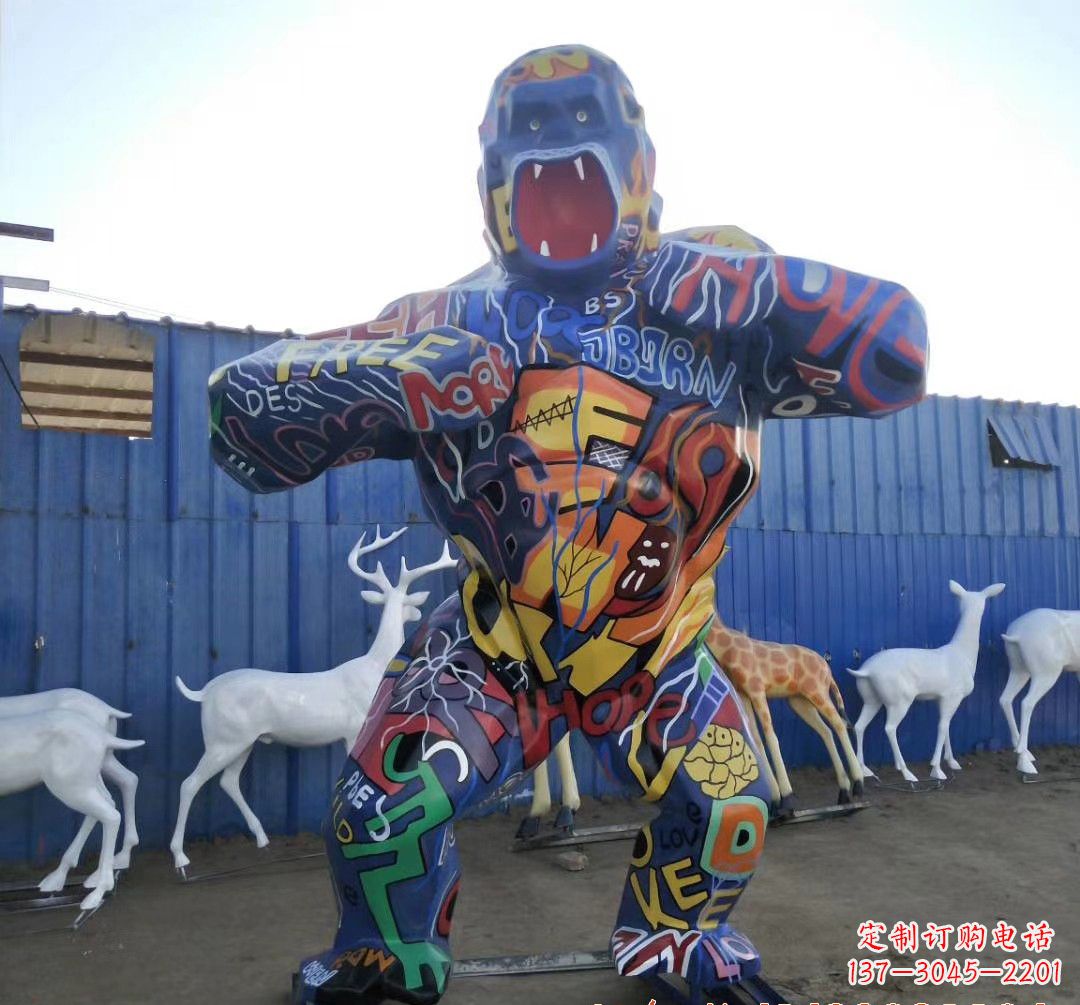 淄博新颖玻璃钢猩猩雕塑