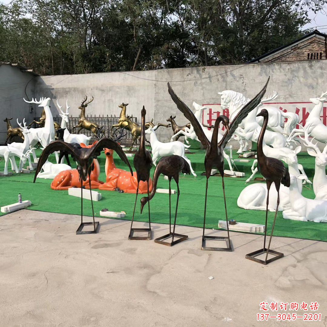 淄博仙鹤玻璃钢雕塑精致美丽的艺术品