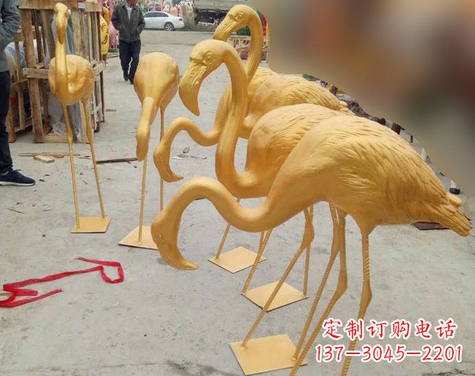 淄博火烈鸟雕塑仿铜雕塑的精美杰作