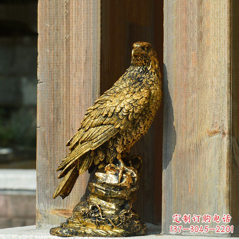 淄博玻璃钢老鹰雕塑——传承自然之美