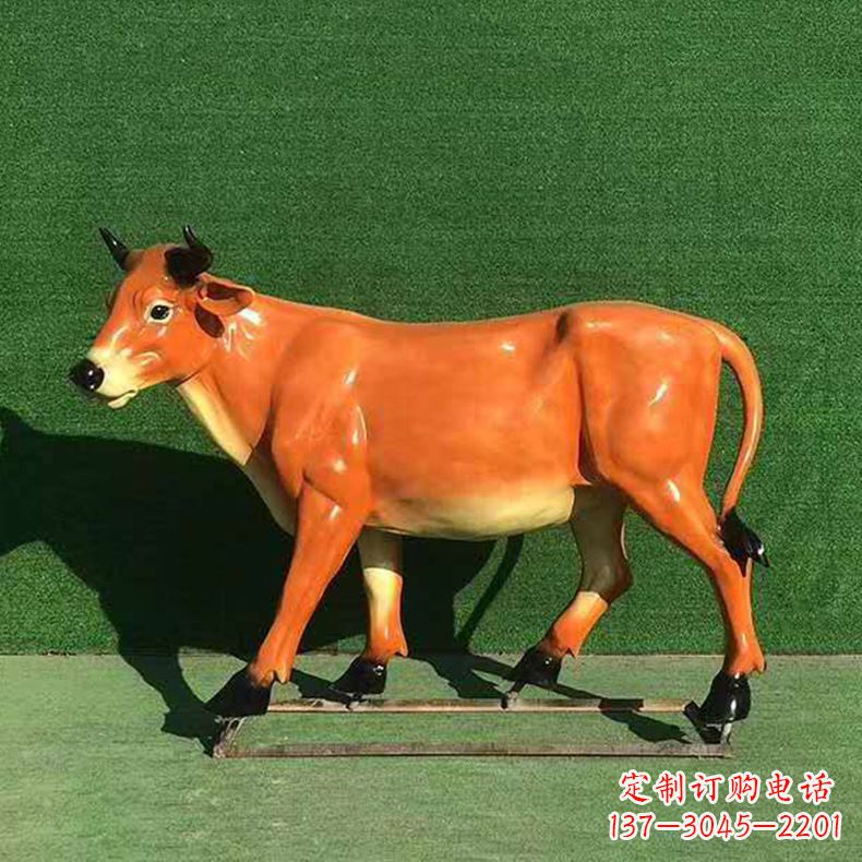 淄博玻璃钢材料制作的动物雕塑