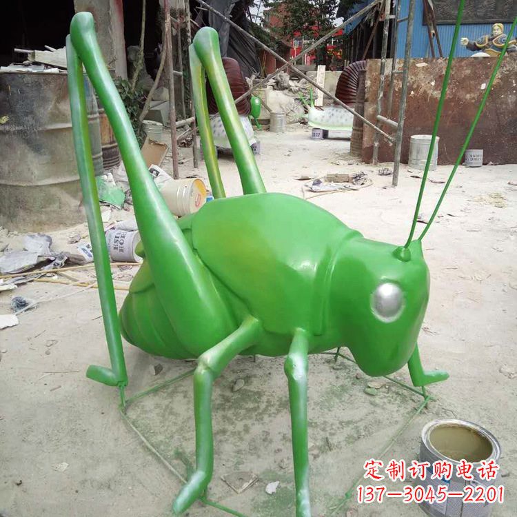 淄博玻璃钢蝗虫雕塑精美的艺术造型