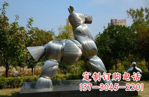 淄博不锈钢草扎马雕塑艺术精彩绽放
