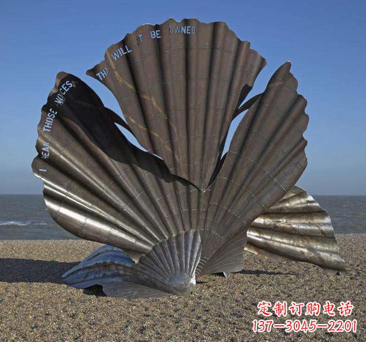 淄博不锈钢城市的扇贝雕塑——一座海洋文化的象征