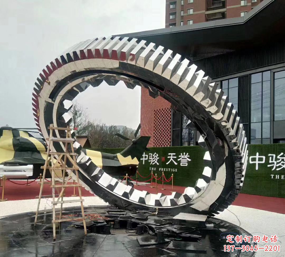 淄博不锈钢齿轮雕塑以科技艺术的形式演绎动力