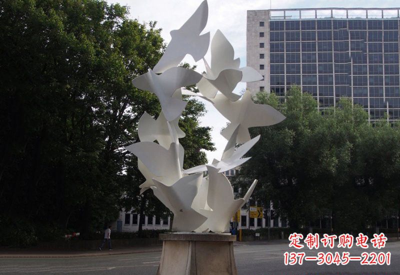 淄博美丽而宁静的不锈钢和平鸽雕塑