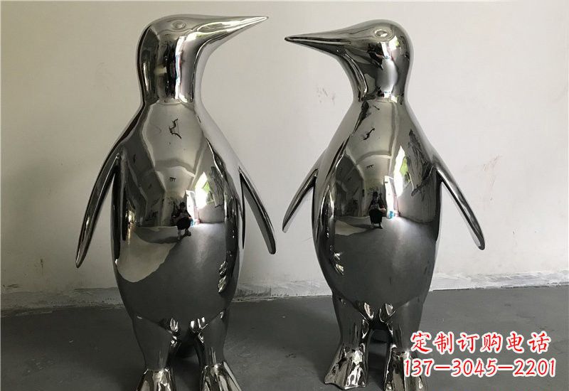淄博企鹅雕塑以不锈钢赋予生命