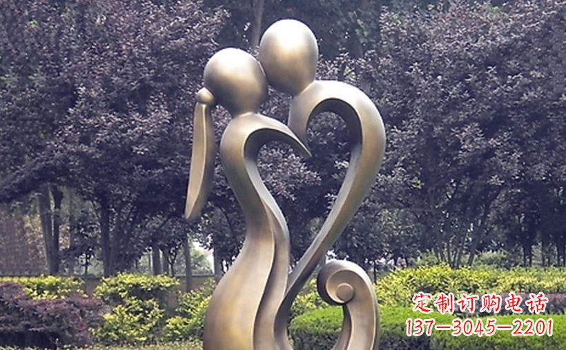 淄博不锈钢情侣雕塑浪漫的永恒
