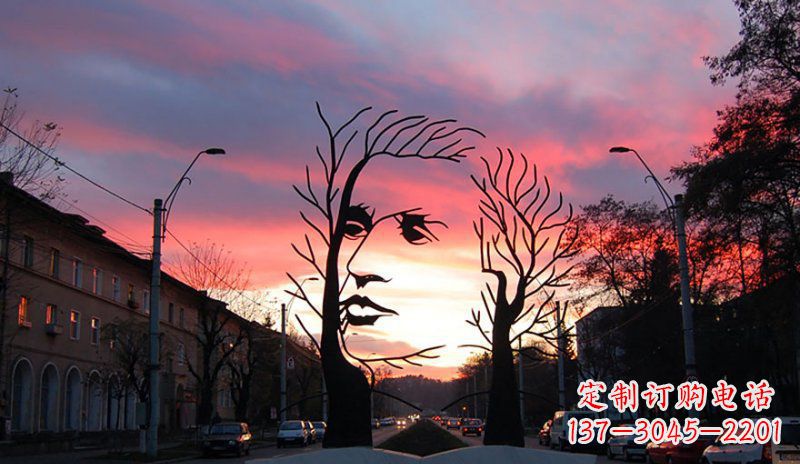 淄博不锈钢人头雕塑点缀街边景观