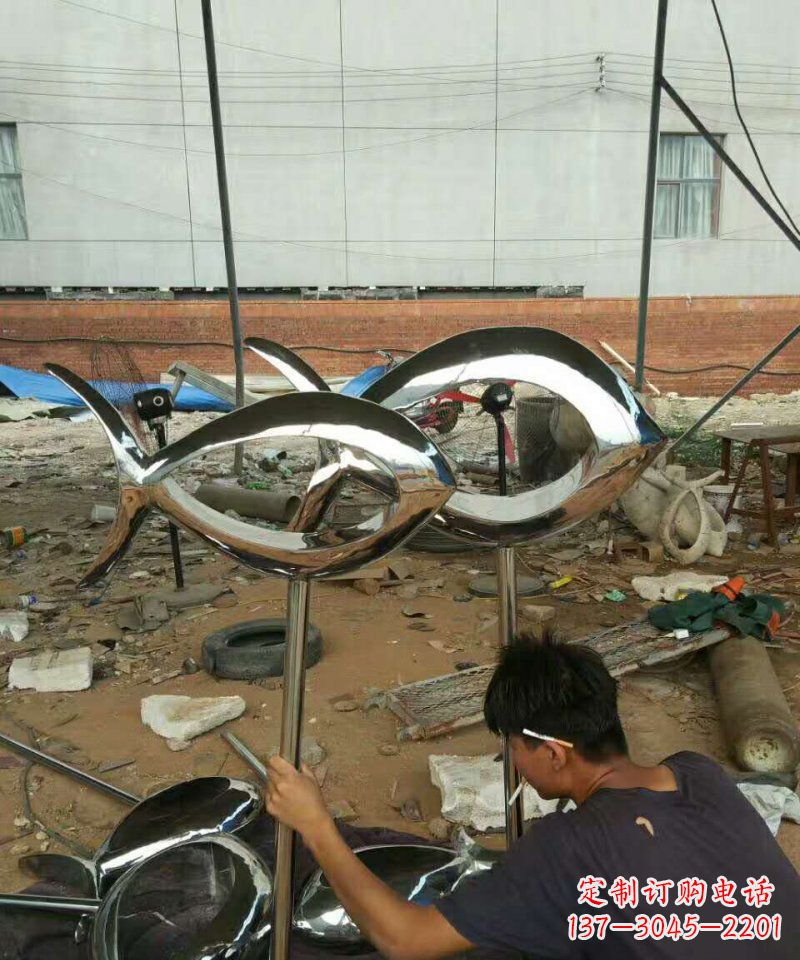 淄博不锈钢动物雕塑