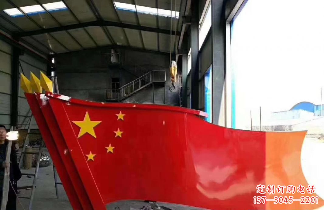 淄博不锈钢党旗雕塑象征着中国共产党的伟大