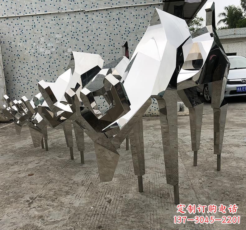 淄博不锈钢小鹿雕塑把自然美景带入家中
