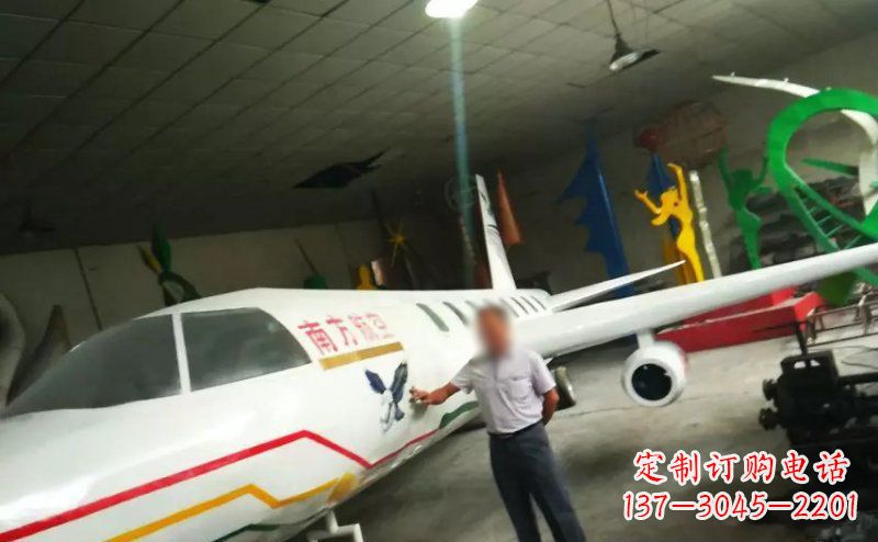淄博不锈钢飞机雕塑精美的艺术作品