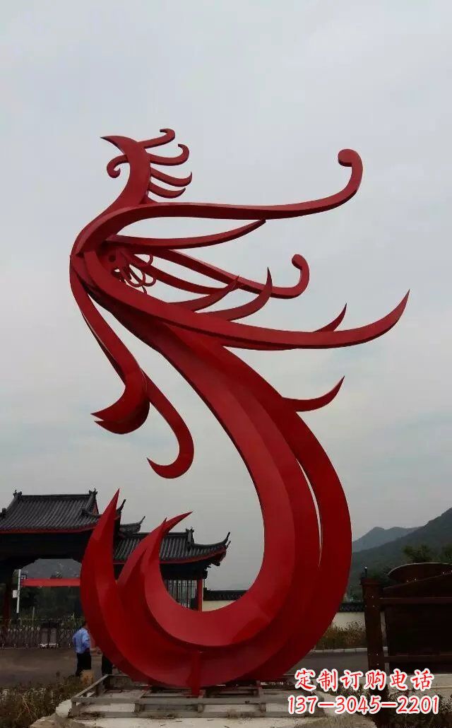 淄博凤凰雕塑象征着和平与繁荣