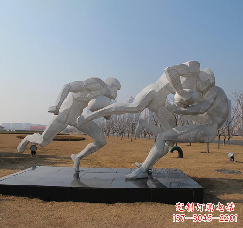 淄博不锈钢橄榄球雕塑传承精神的象征