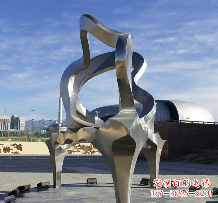 淄博不锈钢钢琴雕塑让音乐穿越时空