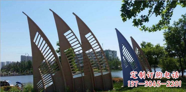 淄博不锈钢公园的船帆雕塑