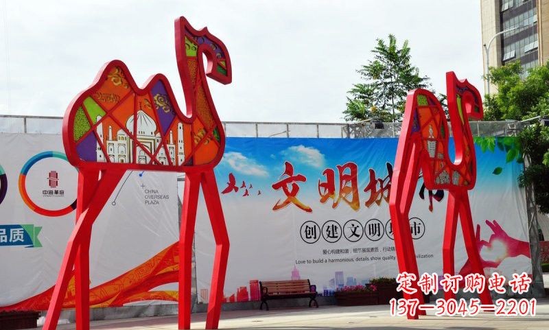 淄博不锈钢骆驼雕塑——精美的艺术之作
