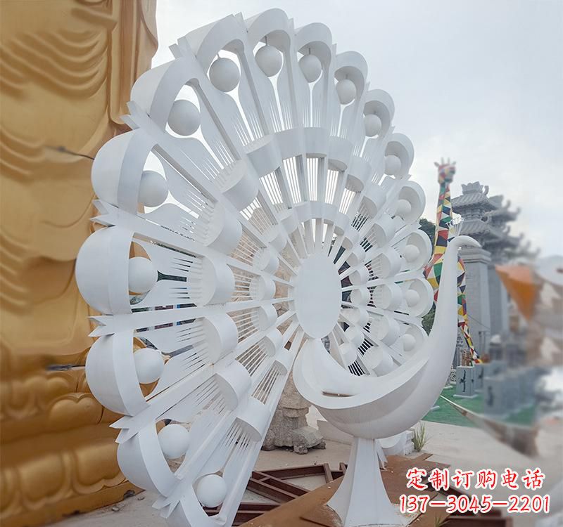 淄博不锈钢孔雀雕塑美丽的艺术品