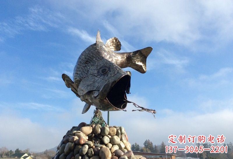 淄博不锈钢鲤鱼雕塑
