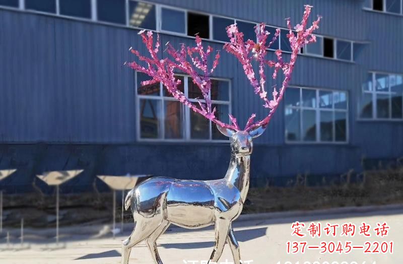淄博梅花鹿雕塑不锈钢公园的美丽礼物
