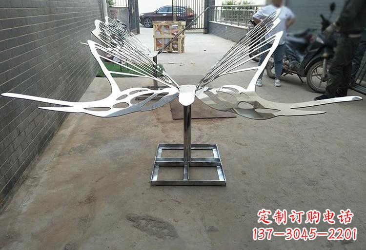淄博非凡之美不锈钢公园的蝴蝶雕塑