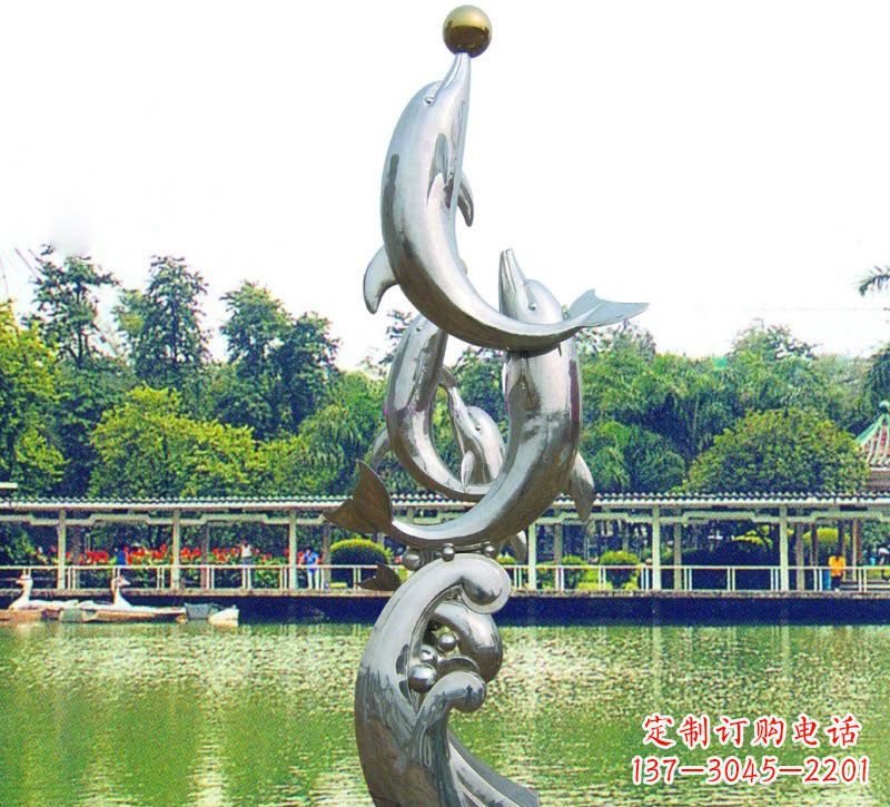 淄博海豚的美丽雕塑