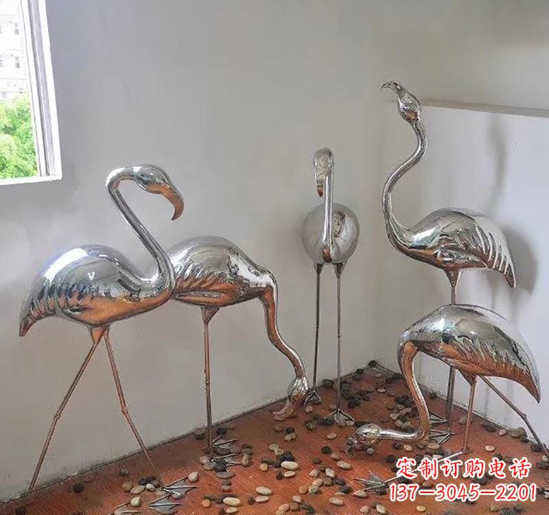 淄博不锈钢火烈鸟象征勇气与活力