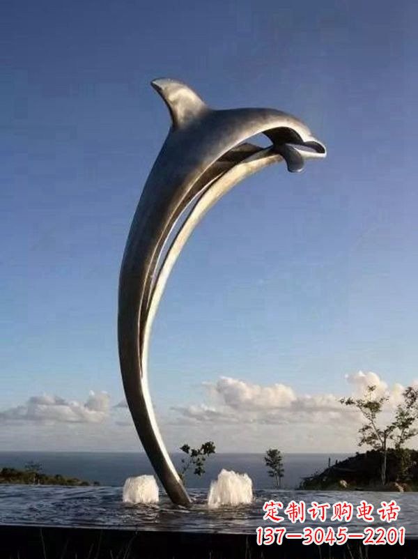 淄博不锈钢海豚雕塑让游客流连忘返