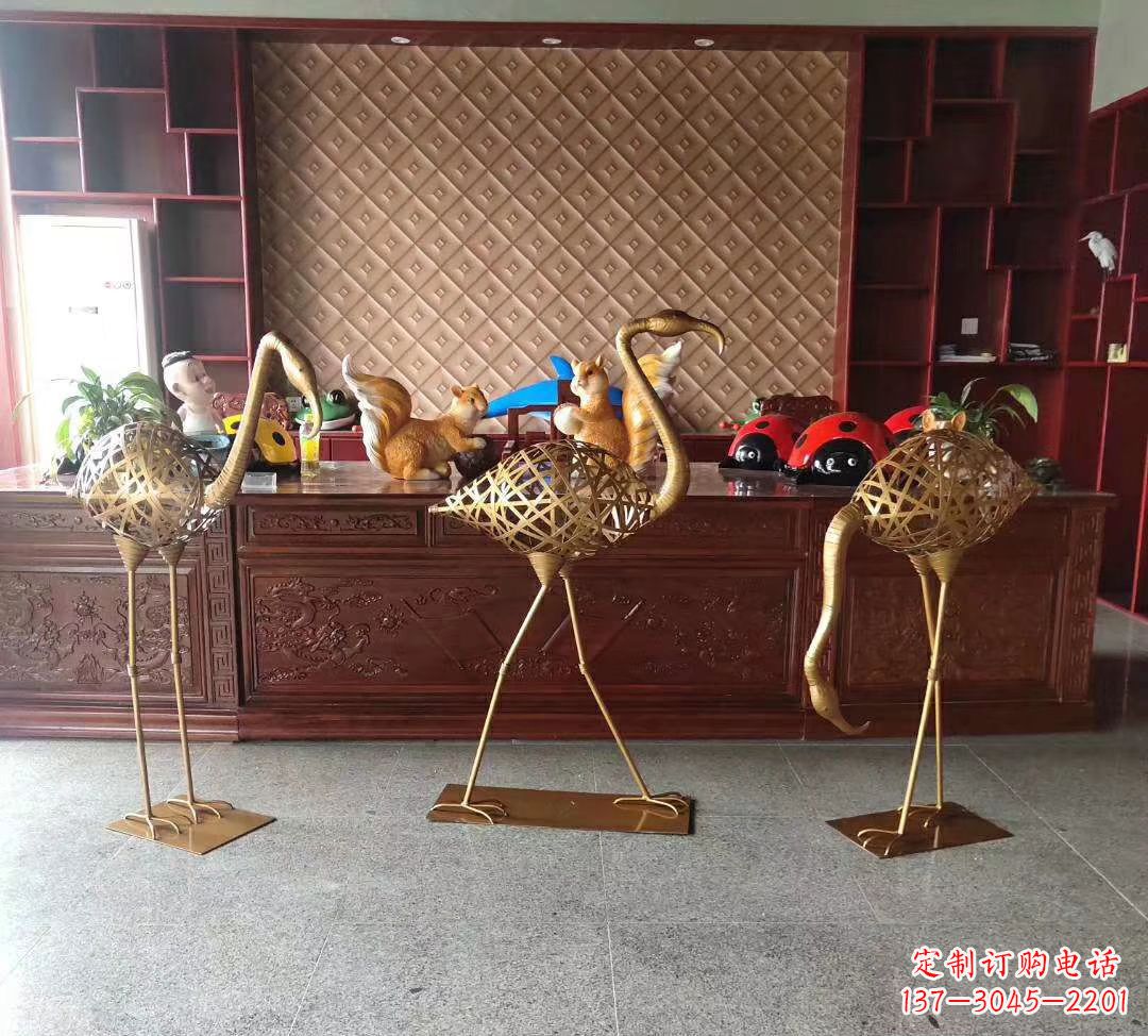 淄博不锈钢火烈鸟雕塑——熠熠生辉