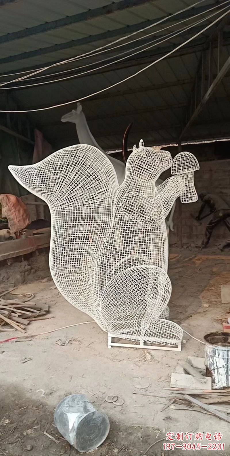 淄博不锈钢松鼠雕塑精美的艺术作品