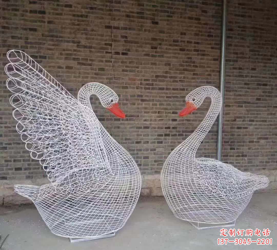 淄博不锈钢镂空天鹅雕塑——美丽动人