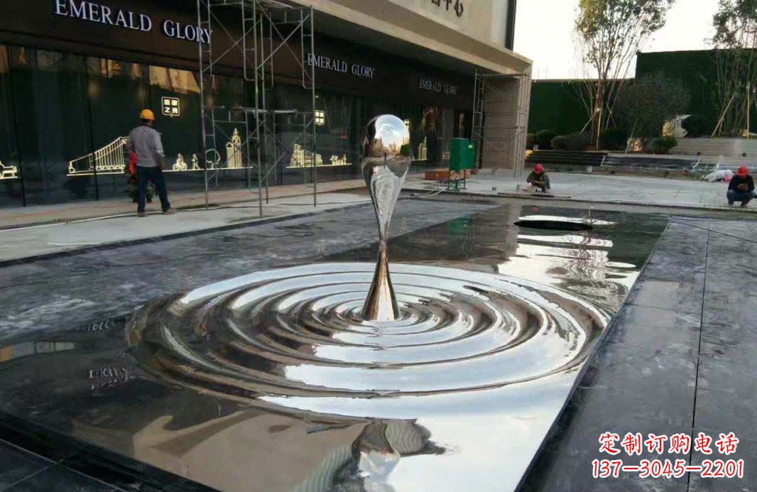 淄博不锈钢水滴雕塑美丽的艺术表现
