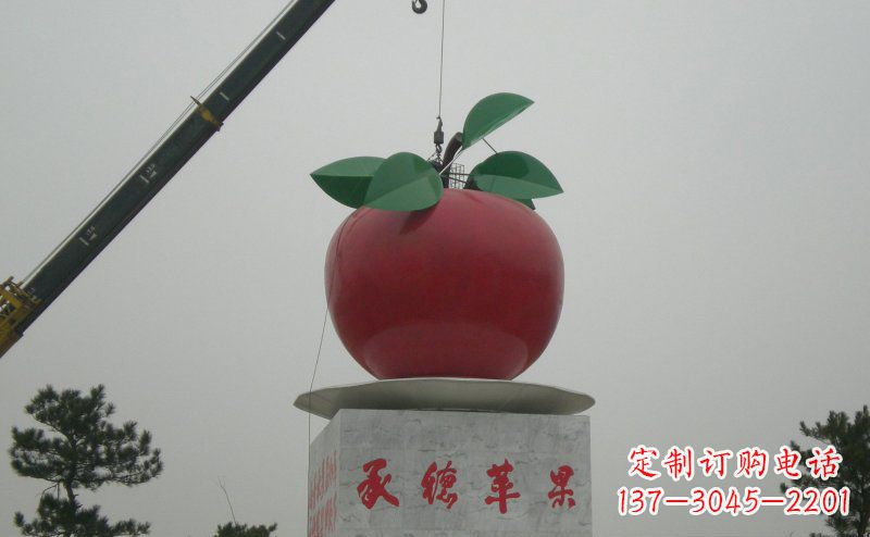 淄博精致不锈钢苹果雕塑