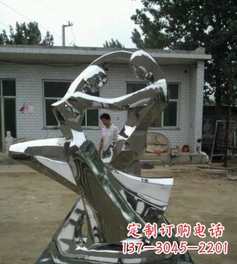 淄博浪漫的不锈钢情侣雕塑