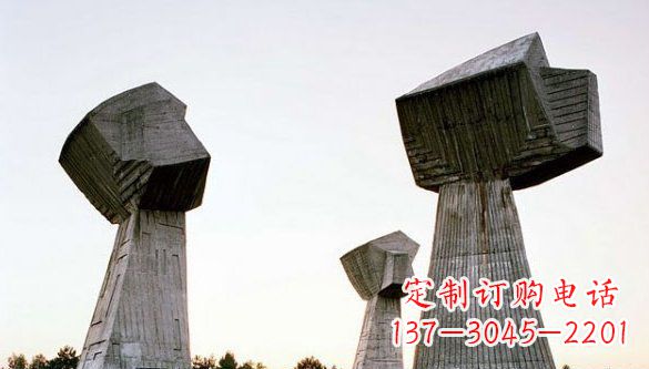 淄博不锈钢拳头一种独特的雕塑材料
