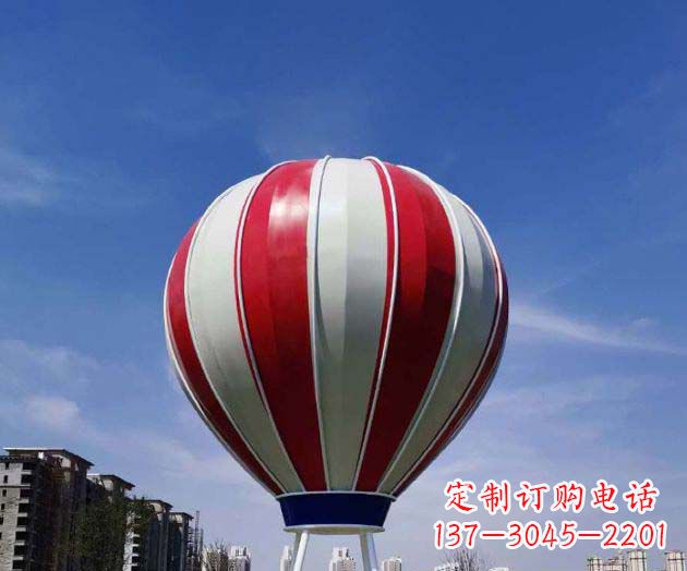 淄博不锈钢热气球雕塑给景观增添精彩