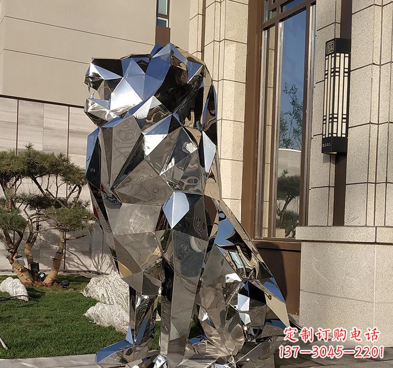 淄博不锈钢狮子雕塑精美而又富有艺术感