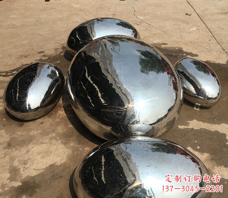 淄博精致灵动的不锈钢水滴雕塑