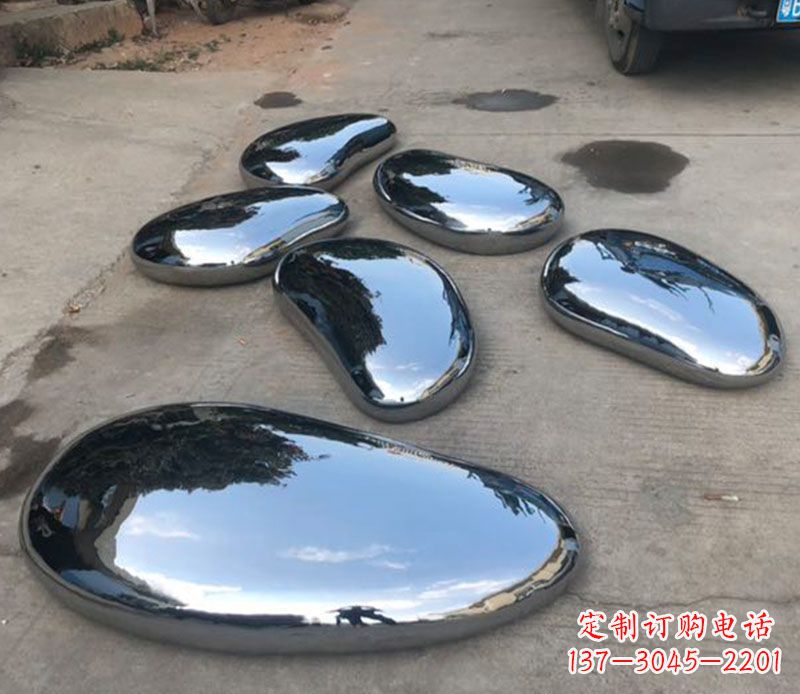 淄博水滴雕塑——不锈钢的精美之作