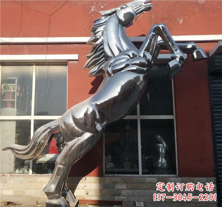 淄博不锈钢跳跃马雕塑