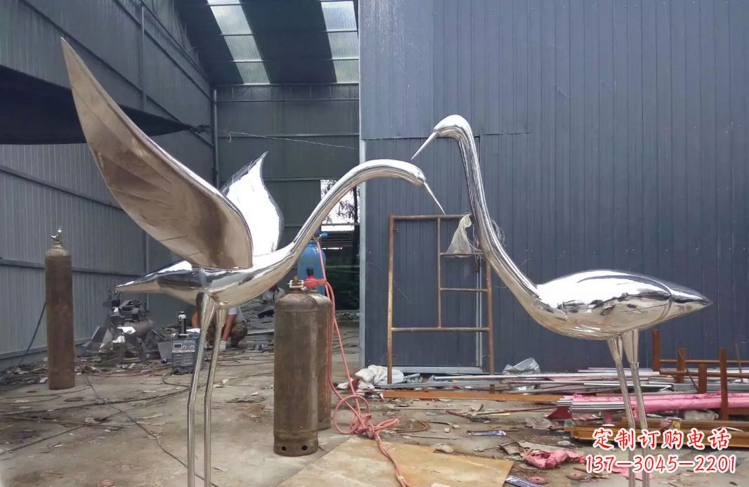 淄博不锈钢仙鹤雕塑传承中国文化