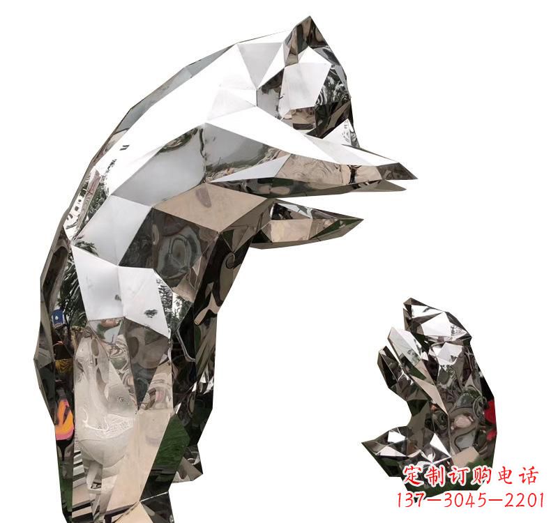 淄博不锈钢园林熊猫雕塑——传承中国文化