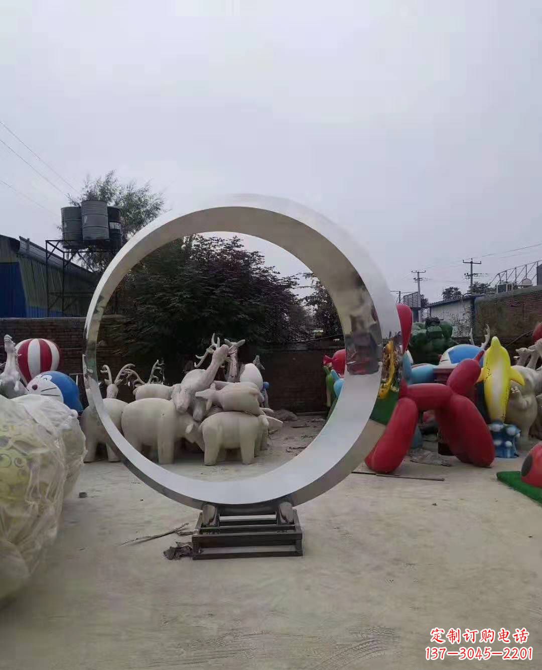 淄博不锈钢圆环雕塑,点缀环境美景