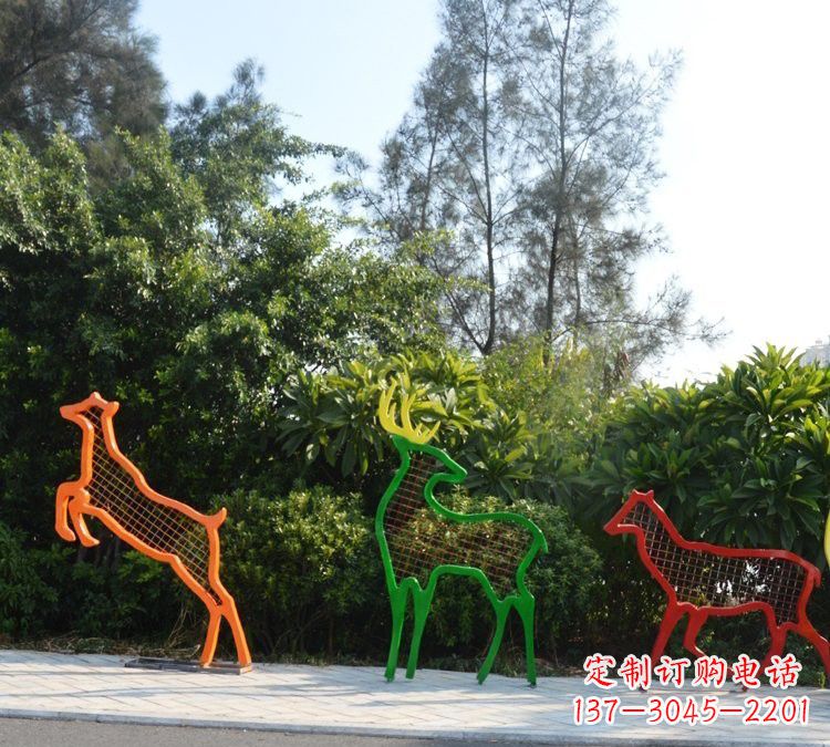 淄博精美的彩色不锈钢梅花鹿雕塑