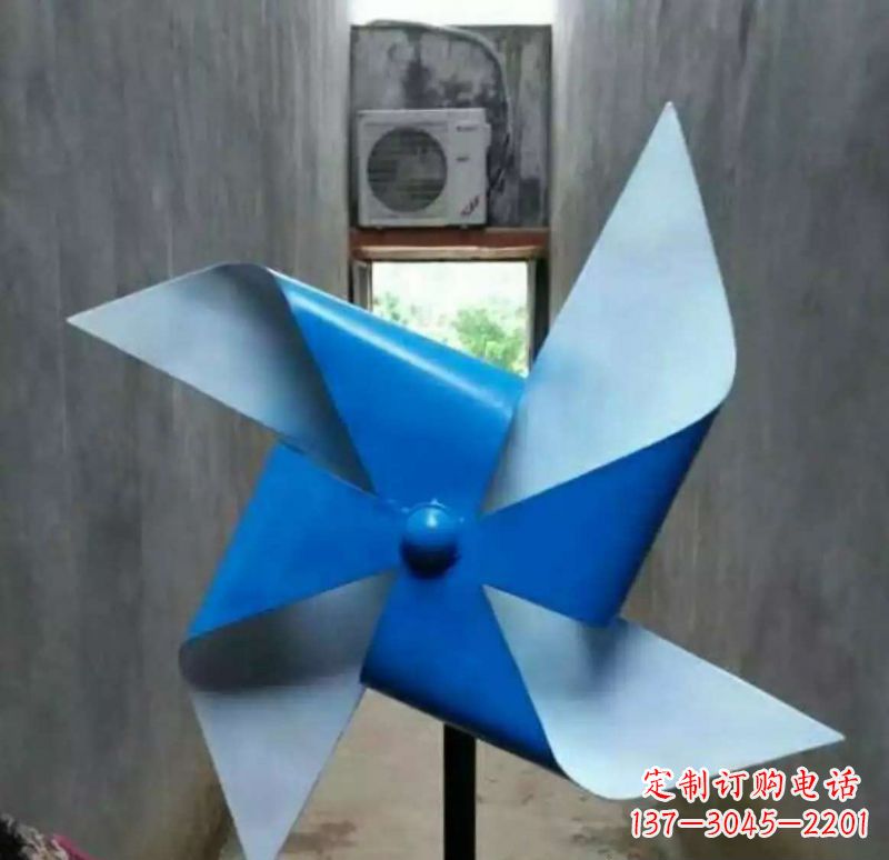 淄博色彩斑斓的不锈钢风车雕塑