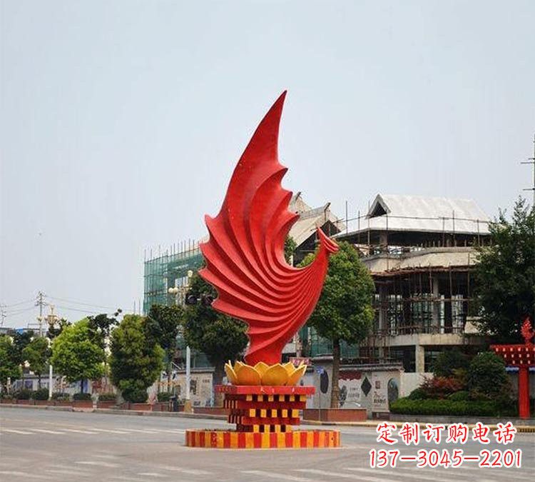 淄博凤凰雕塑为城市街边增添美丽