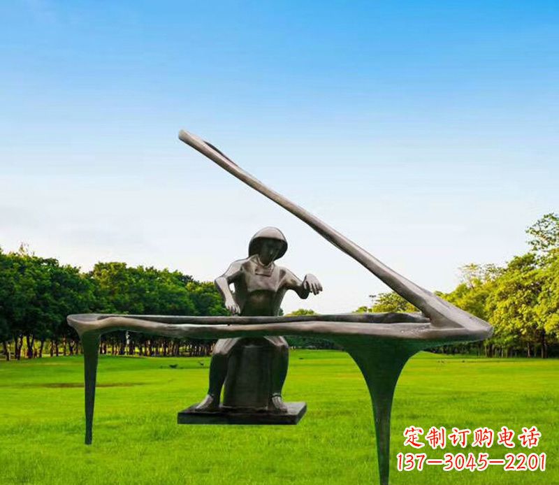 淄博钢琴之音铸成雕塑