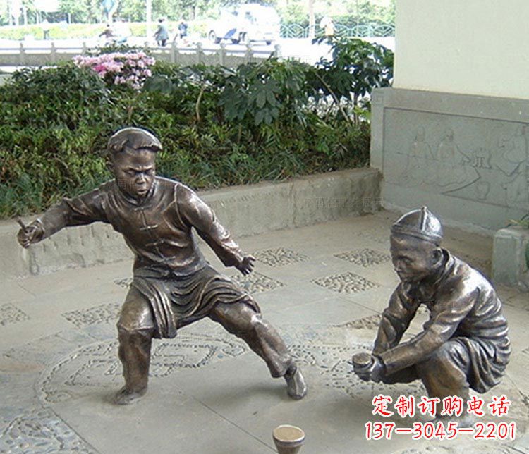 淄博打陀螺的儿童铜雕